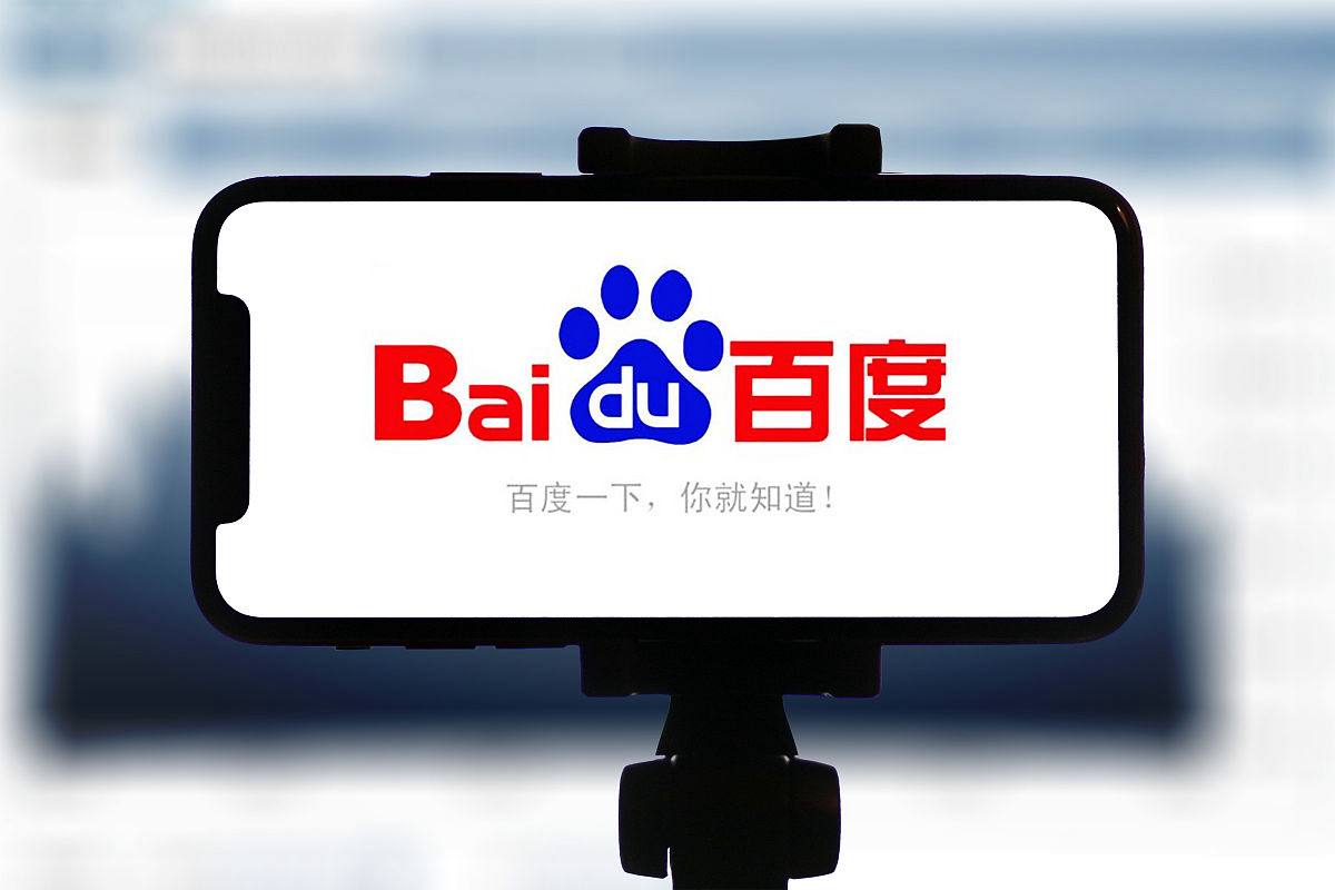 五彩堂APP官网巴黎世家新掌门首秀封神